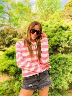 Buzo Capucha Engomado RAYAS Y ESTRELLAS FUCSIA