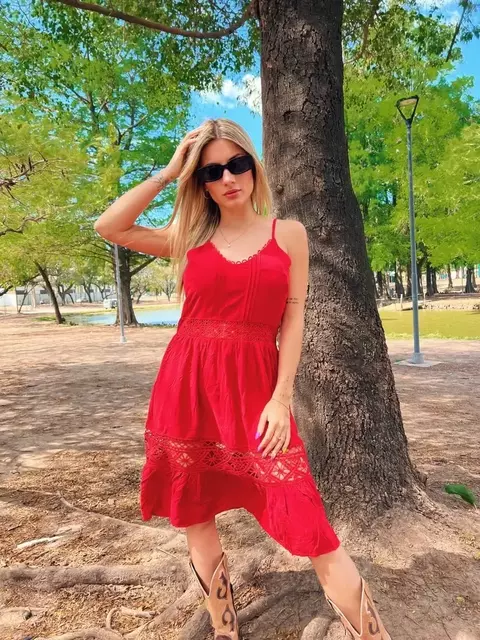 Vestido Con Puntilla MUSTAN vtk107