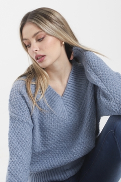 Sweater Tramado Con Lurex Escote V PLOTKA - comprar online