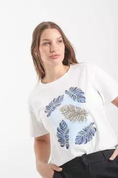 Remera Belgrado con brillo y hojas azules