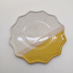 Plato de cerámica artesanal