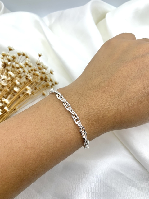 Pulseira Correntes Trançadas Banhada a Prata