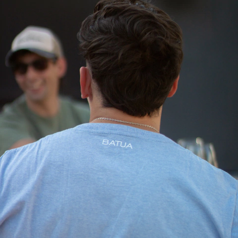 Remera Classic Celeste - comprar online