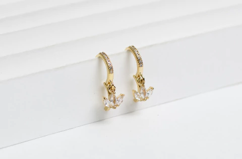 Argollitas Leave Acero Dorado