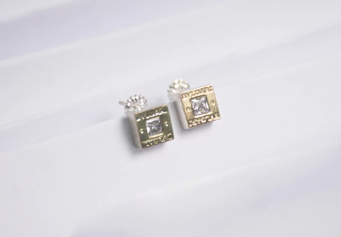 Aros Bvlgari Cuadrados Plata y Oro