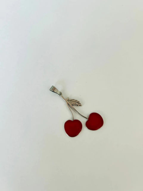 Dije Acero Quirúrgico Cereza