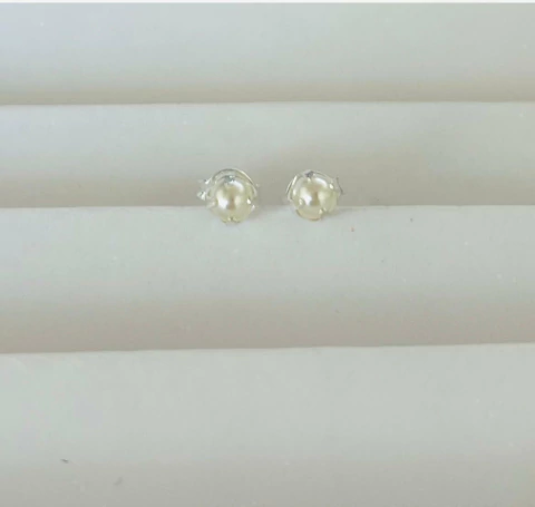 Aros de Perla Engarzados Plata Implortada