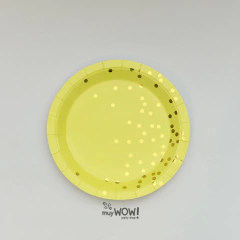 PLATOS AMARILLOS CON LUNARES DORADOS