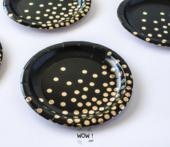PLATOS DE POLIPAPEL NEGROS LUNARES DORADOS 17CM X 10 Unid - comprar online