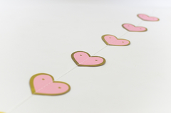 GUIRNALDA CORAZON ROSA