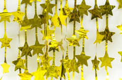 CORTINA ESTRELLAS METALIZADA DORADA