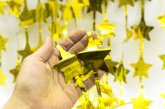 CORTINA ESTRELLAS METALIZADA DORADA - comprar online
