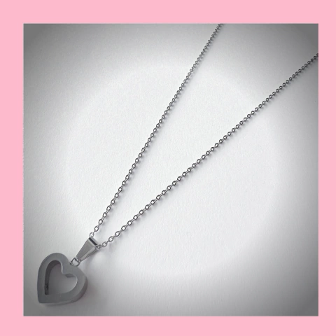 Colgante Corazón Hueco