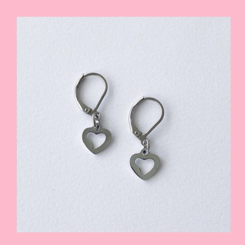 Aros Colgantes de Corazon Hueco