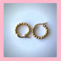 Argollas con Detalles en Dorado