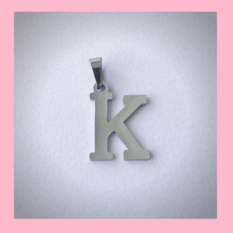 Iniciales en Acero Quirurgico