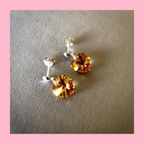 Aros de Plata con Corazón de Cristal de 10 mm