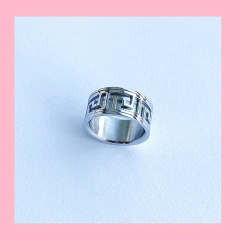 Anillo Ancho con Guarda Griega Tallada - comprar online