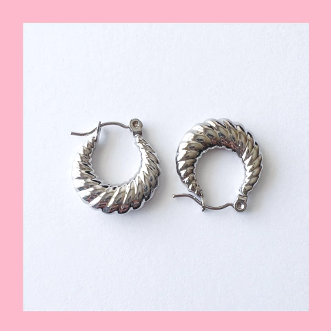 Argollas Infladas Rayadas