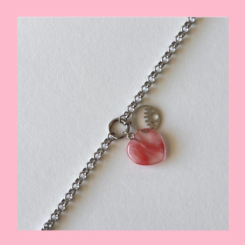 Pulsera con Corazón Rosa en Piedra