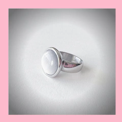 Anillo con Piedra Tornasolada - comprar online