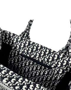 Bolsa Book Tote Preta na internet