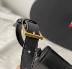 BOLSA LOCK DE COURO na internet