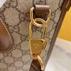 Bolsa Gucci Small Tote "GG Supreme"