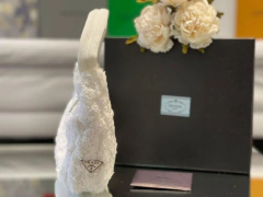 BOLSA RE EDITION ATOALHADA na internet