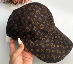 Boné LV