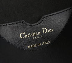 Bolsa Bobby Dior Média na internet