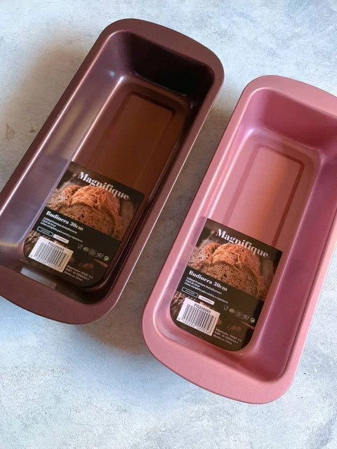 Molde metal budin mediano