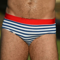 Imagem do Sunga CLASSIC Bleu Blanc Rouge em listras azuis e brancas com cós vermelho
