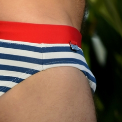 Sunga SLIM bleu blanc rouge em listras azuis em brancas com cós vermelho - comprar online