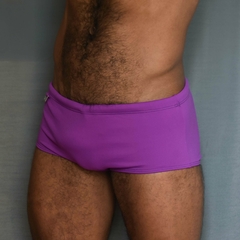 Sungão Berry (tom ametista) - EXODIA RIO BEACHWEAR