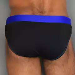 Sunga SLIM Boreal Sky preta com cós azul - EXODIA RIO BEACHWEAR