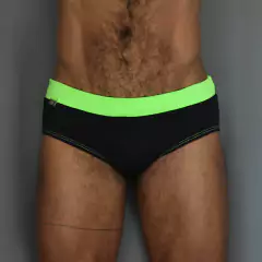 Sunga CLASSIC Boreal Sky preta com cós verde neon na internet