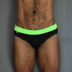 Sunga SLIM Boreal Sky preta com cós verde neon - EXODIA RIO BEACHWEAR