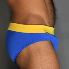 Sunga SLIM Summer sky azul com cós amarelo na internet