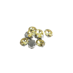 Imagen de Gemas Engarzada Oval Traslucida 8x10 mm