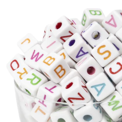 Plastico Cuadrado Blanco Letras Multicolor 9mm - tienda online