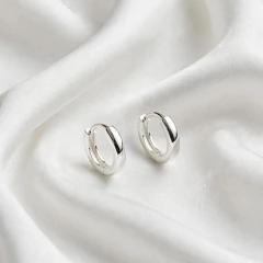 ARO2737 AROS HUGGIES PLATA 925