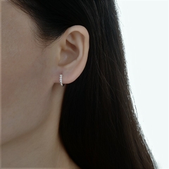 ARO1210 AROS HUGGIES PLATA 925 en internet