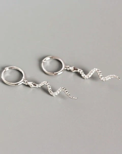 ARO549 HUGGIES PLATA 925 RODINADOS - Espíritu Joyas Mayorista