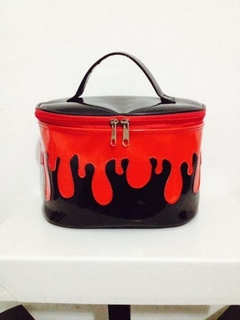 Necessaire Blood