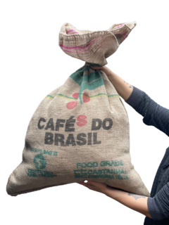 Bolsa de arpillera con viruta de madera