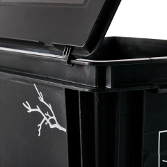 Tapa plástica con bisagra – Modelo Jardín en internet