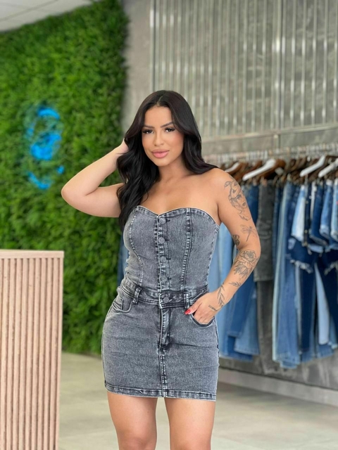 Jardineira Jeans Feminino Saia curta Sal e Pímenta