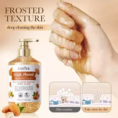 Jabon líquido exfoliante de almendras Sadoer - comprar online