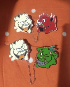 DEKUWOOFF y TODOWAN- PIN metálico con cadena - comprar en línea